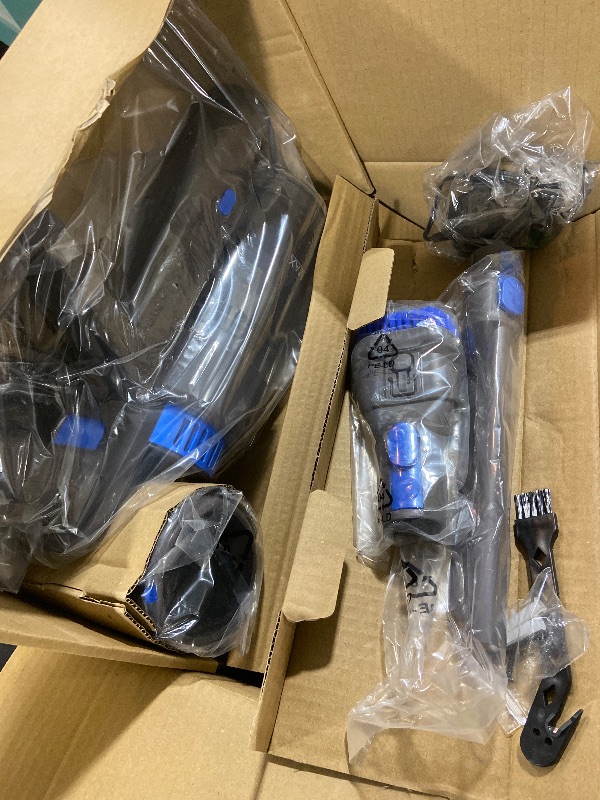 Photo 1 of Vacuum - Brand unknown