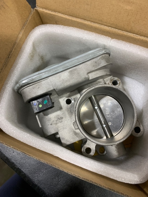 Photo 1 of Electronic Throttle Body - Compatible with Chrysler, Jeep & Dodge 2.0L and 2.4L - 200, Sebring, Avenger, Caliber, Journey, Compass and Patriot - Replaces 04891735AC, 977025, 4891735AD - 2007-2017