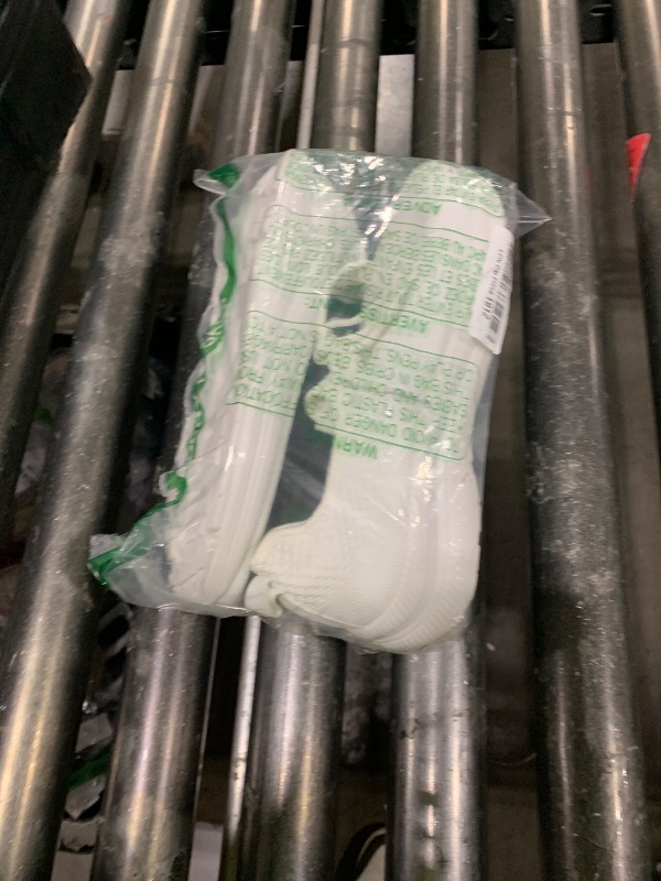 Photo 1 of  ZOVE Wide Toe Box Shoes Women Extra Wide Width Tennis Sneakers Ultra Light Running Shoes for Women Non-Slip Diabetic Walking Gym Workout Trainer 7.5 wide 