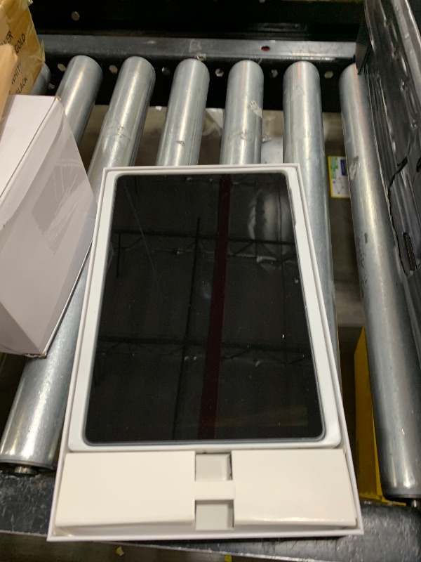 Photo 1 of TOUCHSCREEN DOES NOT WORK************Tablet Android 15 Tablet-11 Inch FHD Display, 24GB RAM 256GB ROM /2TB TF, T615 Octa-Core AI Tablets, 8000mAh/18W Fast Charge, 5G WiFi & 16MP Camera, TÜV Certified Netflix HD for Streaming/Gaming