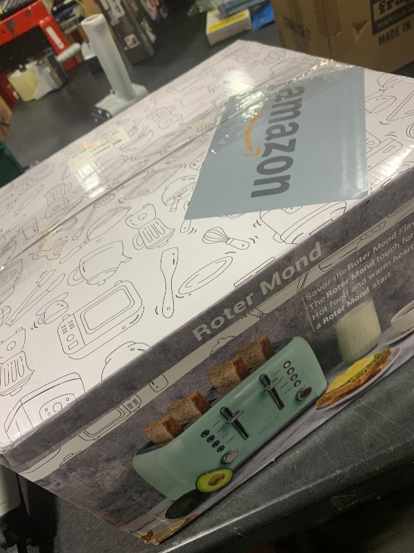 Photo 1 of Roter Mond Toaster 4 Slice Retro Stainless Steel with Extra Wide Slots Bagel, Defrost, Reheat Function, Dual Independent Control Panel, Removable Crumb Tray, 6 Browning Levels, Pink