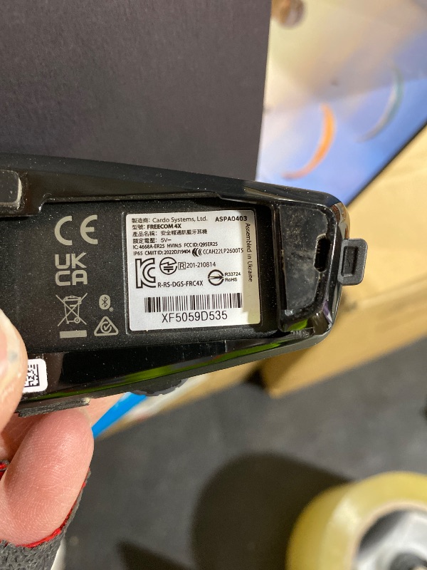 Photo 1 of Cardo Systems FREECOM 4X Motorcycle 4-Way Helmet Bluetooth Communication System Headset Intercom, Universal Bluetooth Connectivity, Waterproof, 40mm Speakers - Dual Pack