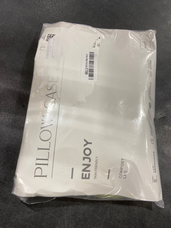 Photo 1 of 2 Pack Zippered Velvet Queen Pillowcases, Super Soft and Cozy Luxury Fuzzy Flannel Pillow Cases with Zipper, 20x30 Inches, Army Green