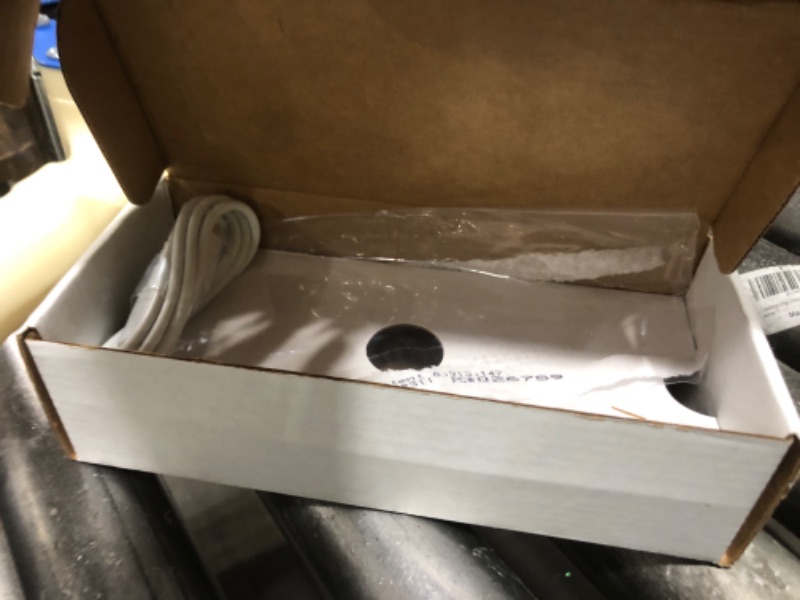 Photo 1 of Apple iPhone 16 Pro Max, US Version, 1TB, Black Titanium - Unlocked (Renewed)