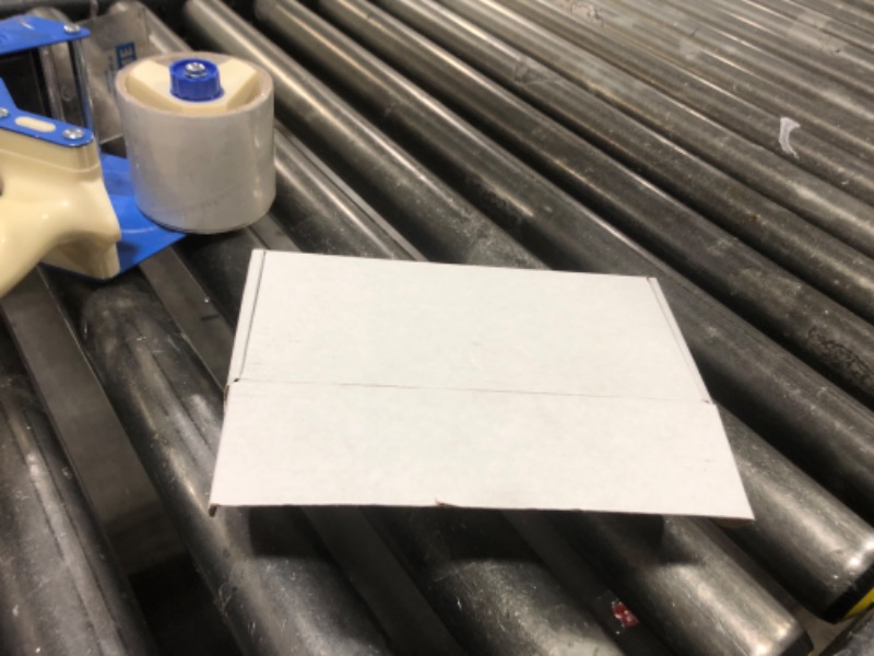 Photo 1 of Apple iPhone 16 Pro Max, US Version, 1TB, Black Titanium - Unlocked (Renewed)