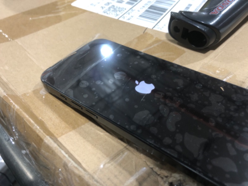 Photo 1 of Apple iPhone 16 Pro Max, US Version, 1TB, Black Titanium - Unlocked (Renewed)