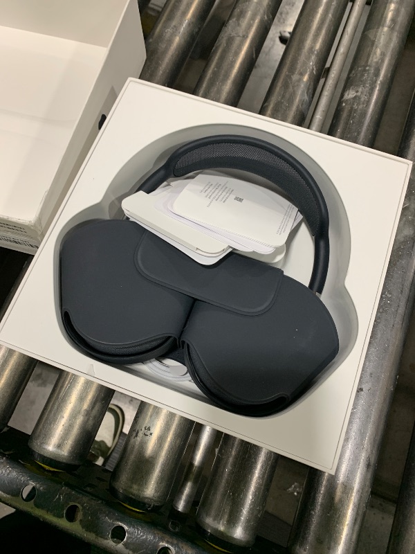 Photo 1 of Apple AirPods Max Wireless Over-Ear Headphones, Pro-Level Active Noise Cancellation, Transparency Mode, Personalized Spatial Audio, USB-C Charging, Bluetooth Headphones for iPhone - Midnight