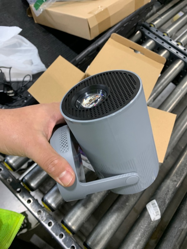 Photo 1 of ?Electric Focus?Magcubic Mini Projector 4K Support, Smart Projector with WiFi 6 and Bluetooth 5.4, 5W Soundbase Speaker, 180° Rotation, Portable Proyector for Home Theater