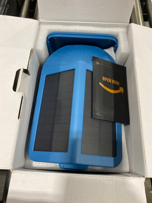 Photo 1 of Smart Bird Feeder with Camera Solar Powered,4K HD AI Identify Bird Species, Real-Time Alert and Weatherproof, Auto Record Videos, Ideal Gift for Christmas, Tech Lovers and Parents, Blue