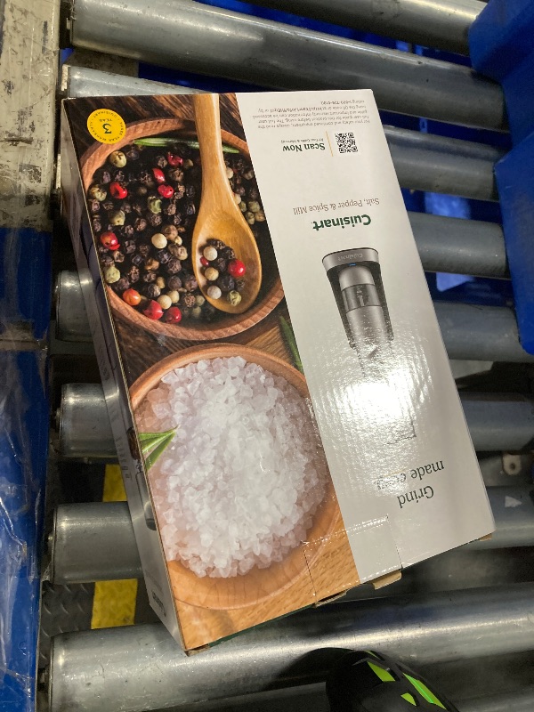 Photo 1 of *UNTESTED*
Cuisinart SG-3P1 Rechargeable Salt, Pepper, and Spice Mill