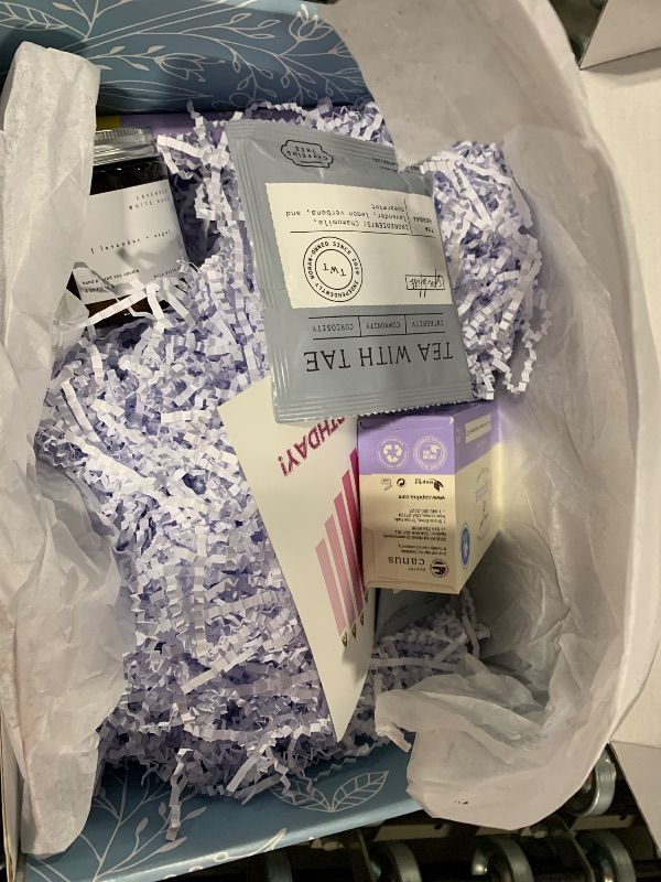 Photo 1 of ** MISSING PARTS**Unboxme Lavender Spa Gift Set - Relaxation Gifts For Women - Get Well Soon Gift Basket with Scented Candle, Bath Bomb, Soap - Perfect for Valentine's Day