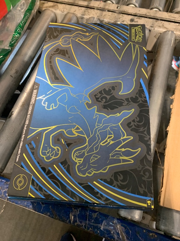 Photo 1 of ** opened**
Pokémon TCG: Mega Charizard X ex Ultra-Premium Collection