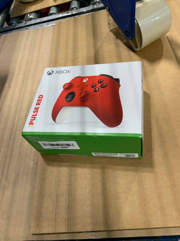 Photo 1 of *** MISSING BACK *** Xbox Wireless Gaming Controller (2025) – Robot White – Play on Xbox, Windows, Android, iOS, FireTV Sticks, Smart TVs, VR Headsets