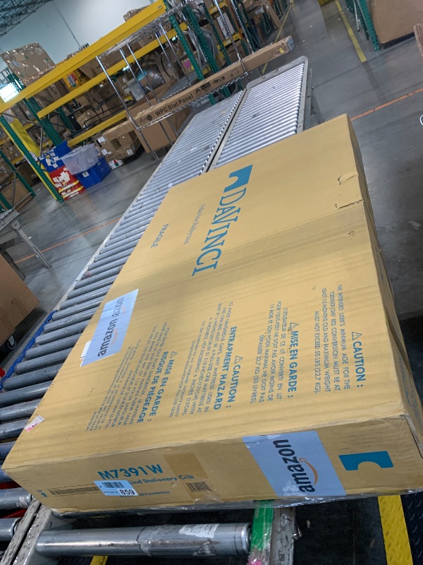 Photo 1 of ****FACTORY SEALED****daVinci Jenny Lind 3-in-1 Baby Crib Convertible to Toddler Bed, Daybed - Easy to Assemble - GREENGUARD Gold Certified - 4 Adjustable Mattress Heights, Conversion Kit Sold Separately - White