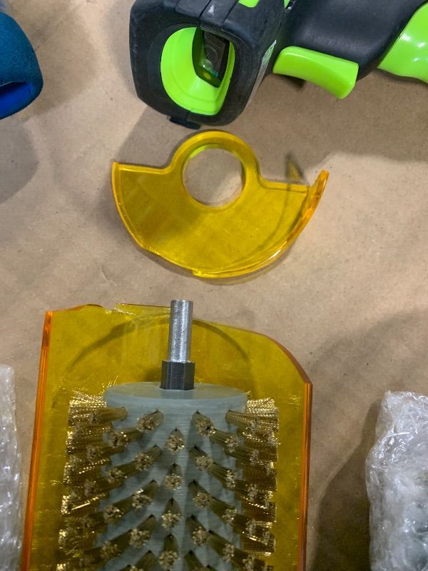Photo 1 of **Damage:Minor**
Threlaco 150 mm Ski Wax Kit with 3 Rotor Brushes (Brass, Horse Hair and Nylon) for Waxing with Protector Storage Bag and Handdle Ski Rotation Brush Kit Using on Electric Drill