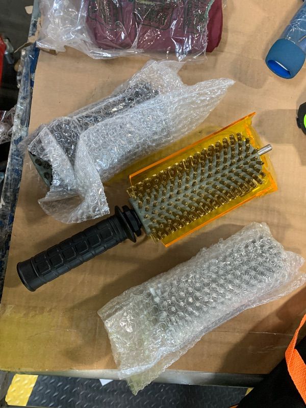 Photo 1 of **Damage:Minor**
Threlaco 150 mm Ski Wax Kit with 3 Rotor Brushes (Brass, Horse Hair and Nylon) for Waxing with Protector Storage Bag and Handdle Ski Rotation Brush Kit Using on Electric Drill