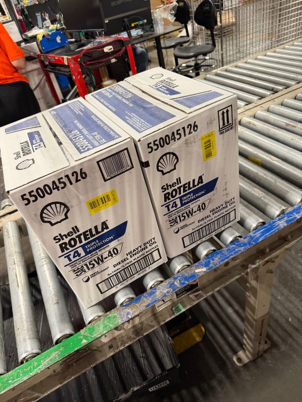 Photo 1 of *BUNDLE OF 2* Shell Rotella T4 Triple Protection 15W-40 Diesel Engine Oil, 1 Gallon (3 Pack)