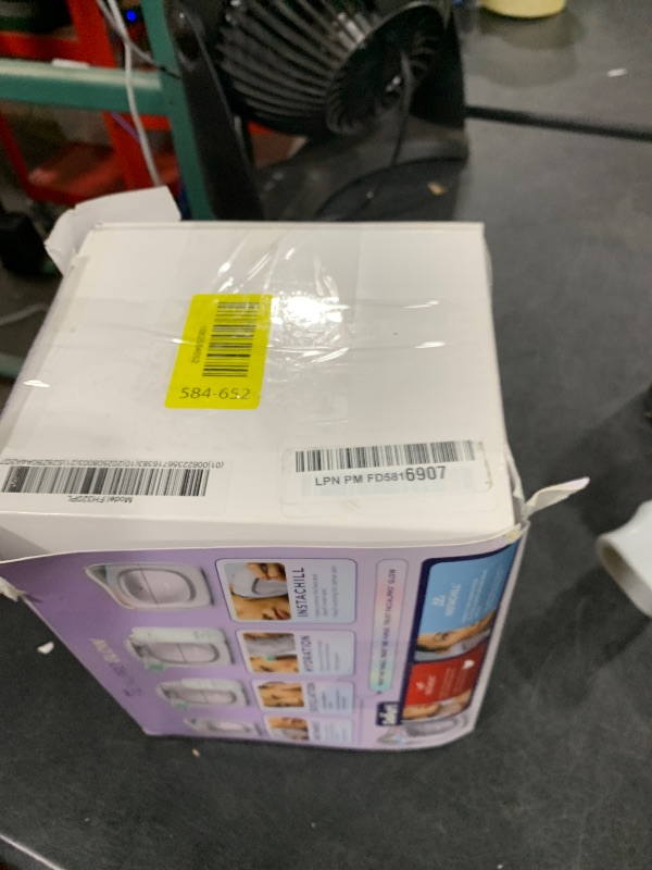 Photo 6 of Shark FacialPro Glow at-Home Hydro-Powered Facial System with DePuffi Hot & Cold Therapy – Professional Spa Skincare Device for Pore Cleansing, Hydration, & Radiant Glow, Lilac, FH320PL