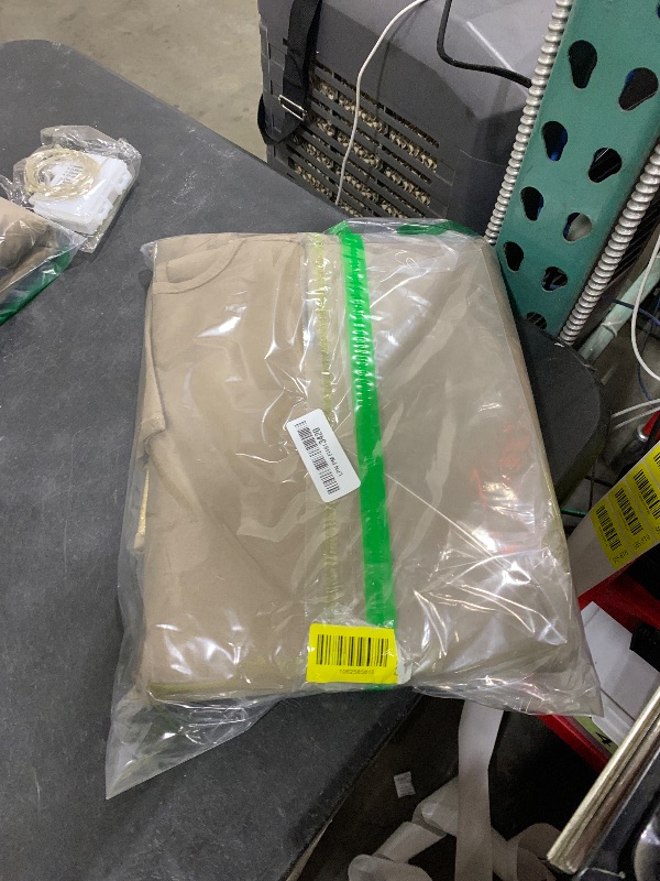 Photo 1 of ShinyRelief 72 Inch Larger Velvet Camel Christmas Tree Skirt Reversible with Gold Glitter Double Sided Velvet Christmas Fur Plush Glittery Tree Skirt for Rustic Xmas Party Holiday Decorations