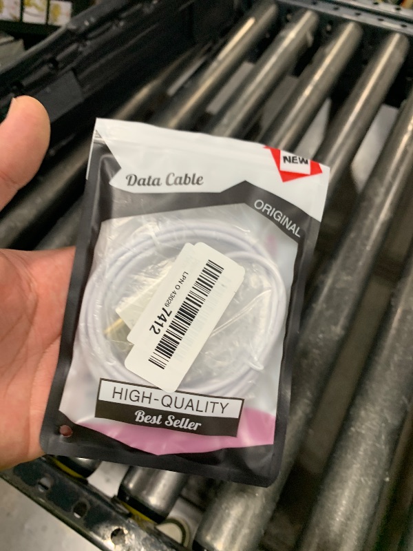 Photo 1 of [Apple MFi Certified] Apple Lightning to HDMI Cable Adapter for iPhone to TV, 1080P Digital AV Adapter Sync Screen Connector Compatible for iPhone 14 13 12 11 Pro Max XS XR X 8 to TV Projector Monitor