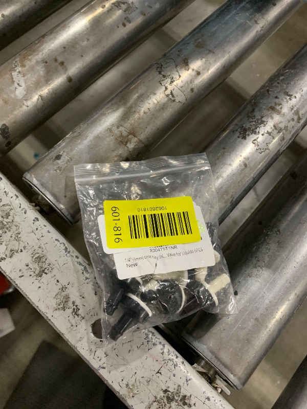 Photo 1 of 1/4" (6mm) One Way Inline Check Valve Plug-in Barb Non Return Valve ABS Plastic Water Air Systems Stop Check Valve for Liquids 6PCS