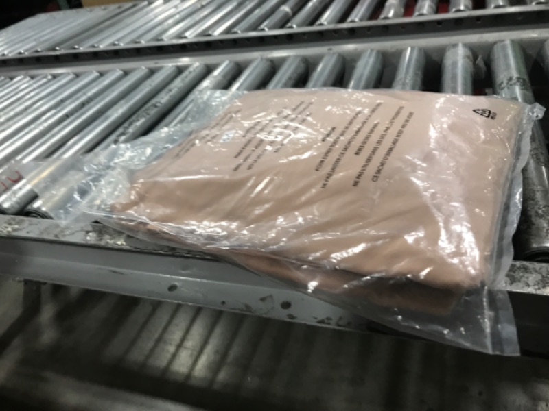 Photo 1 of  Beige tan bedsheet