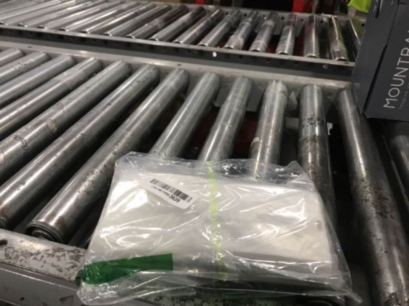 Photo 1 of (200Pcs)100pcs Translucent Plastic Bags/Bakery Bags with 100pcs Hand made Stickers for Cookie Cake Chocolate Candy Snack Wrapping Good for Bakery Party Supplies