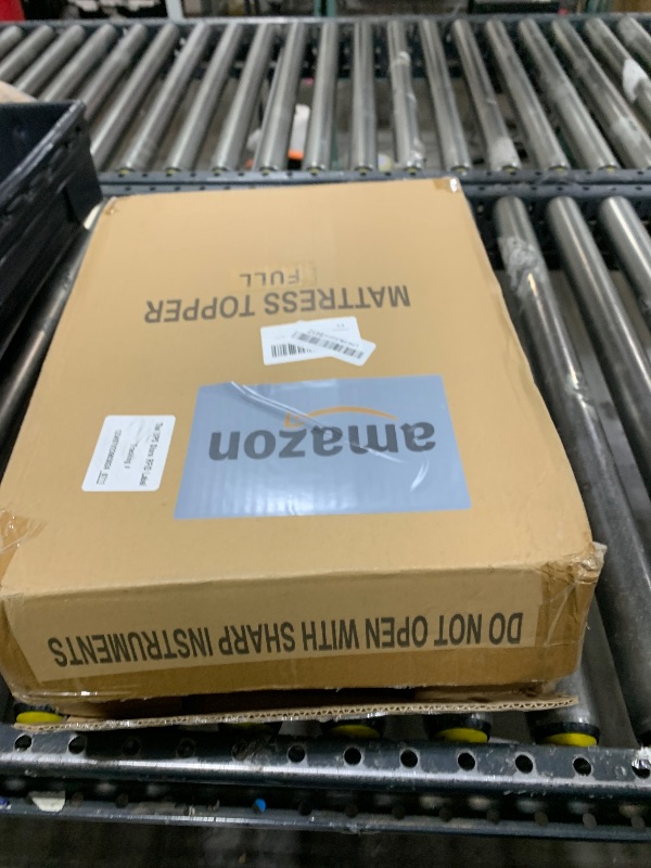 Photo 2 of WhatsBedding 5 Inch Memory Foam Full Size Mattress Topper 100% Cotton Top, Filled with Breathable & Soft Memory Foam Pillow Top,4 Elastic Straps, 75x54x5 Inch, Full