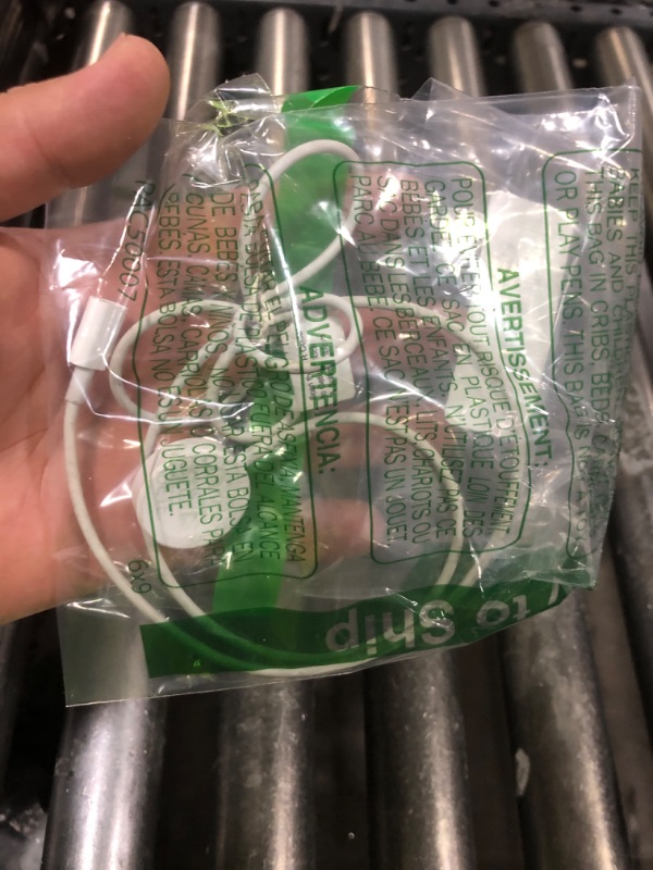 Photo 1 of ???? ???????? Magnetic Charging Cable for Apple Watch Charger,[USB C Port] Wireless Charging Cable Compatible with iWatch Series Ultra/10/9/8/7/6/SE/SE2/5/4/3/2[3.3FT]-White