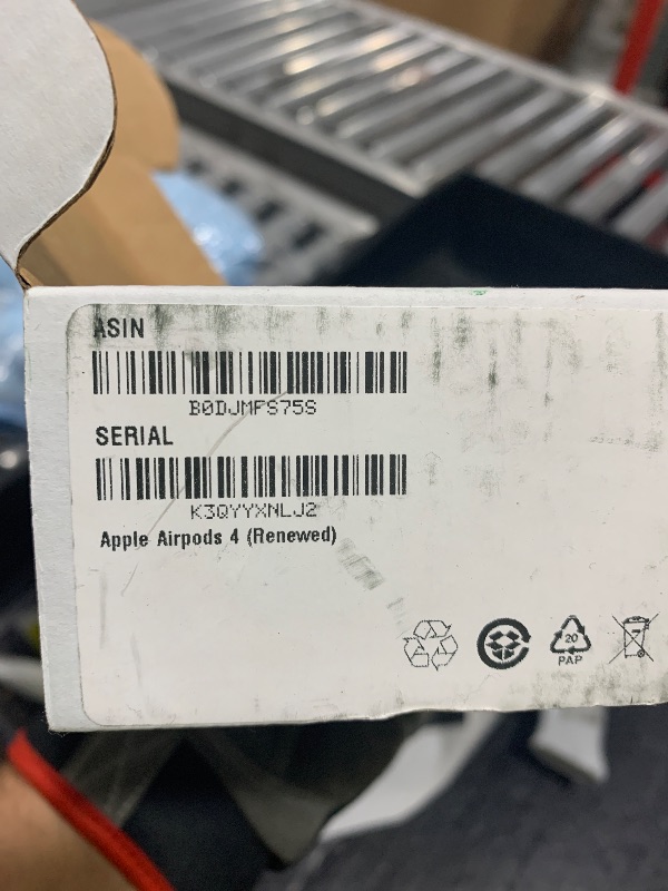 Photo 1 of Apple Airpods 4 (Renewed)