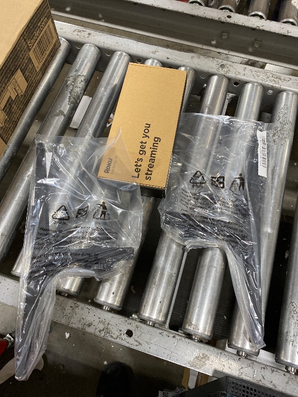 Photo 1 of Roku Smart TV – 75-Inch Pro Series 4K QLED RokuTV with Backlit Roku Voice Remote Pro, Dolby Vision IQ, 120Hz Refresh Rate – Live Local News, Sports, Gaming