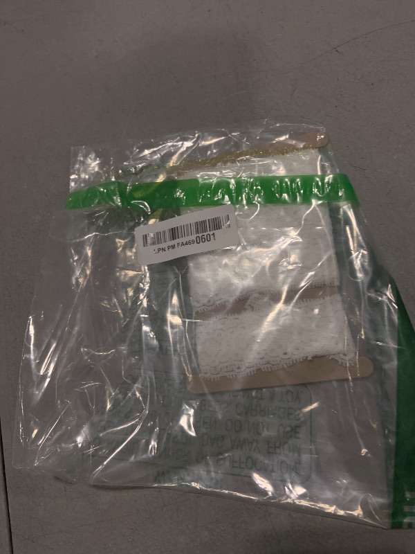 Photo 1 of 1.1 inch lace Trim, 10 Yards Long White Ribbon, Vintange Floral lace for Custume Sewing, Handcrafts, Gift Wrapping, Home Decor (10 Yards 8209White)