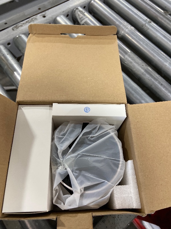 Photo 1 of [Electric Focus]Mini Portable Projector with 4K Support, Bluetooth 5.4 WIFI6, 5watt Sound Base Speaker, 260 ANSI, Android 11, 210° Rotation , Auto Keystone Correction Video Projector HY300 PLUS