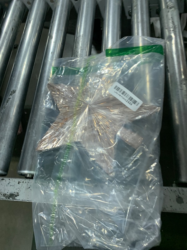 Photo 1 of 10" Elegant Christmas Star Tree Topper - Classic 5-Pointed Star Top - Unique Design - Luxury Tinsel Stars - Handmade Tree Top - Holiday Decor for Medium and Big Trees - Large (10 inches) (Rose Gold)