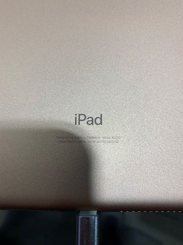 Photo 1 of !!!!!!!!!!!!!!!!!!!SEE NOTES !!!!!!!!!!!!!!!! Apple iPad (10.2-inch, Wi-Fi, 32GB) - Gold (Latest Model, 8th Generation) (Renewed)