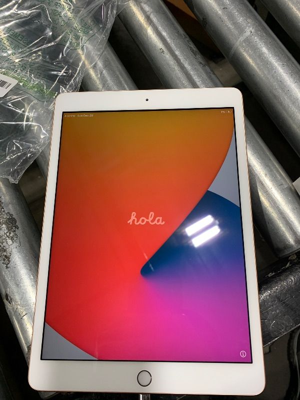 Photo 1 of !!!!!!!!!!!!!!!!!!!SEE NOTES !!!!!!!!!!!!!!!! Apple iPad (10.2-inch, Wi-Fi, 32GB) - Gold (Latest Model, 8th Generation) (Renewed)