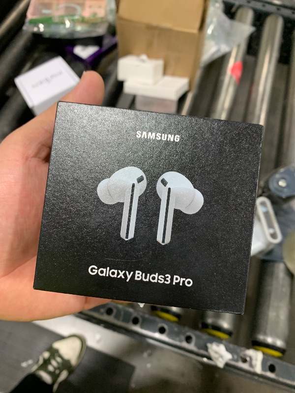 Photo 1 of SAMSUNG Paran White