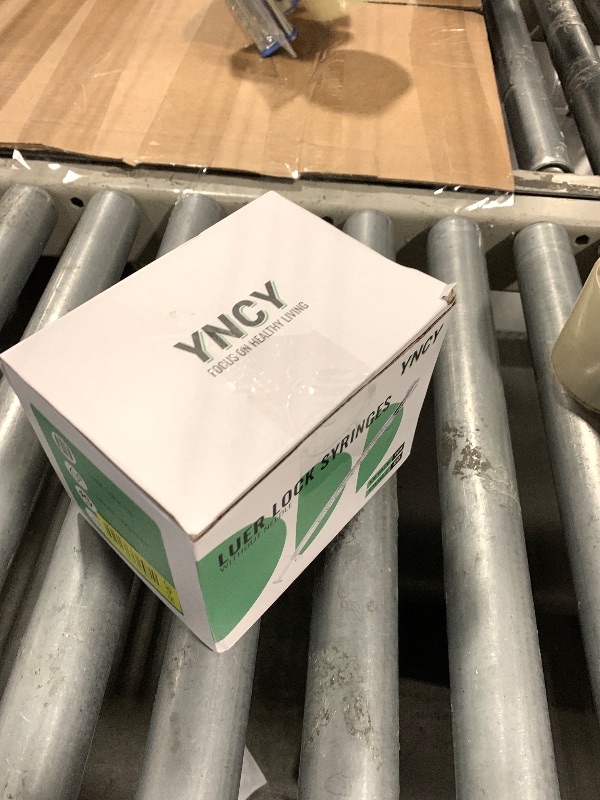 Photo 1 of 100 Pack 1ml Luer Lock Syringe without Needle, 1cc small syringes, Individually Sealed