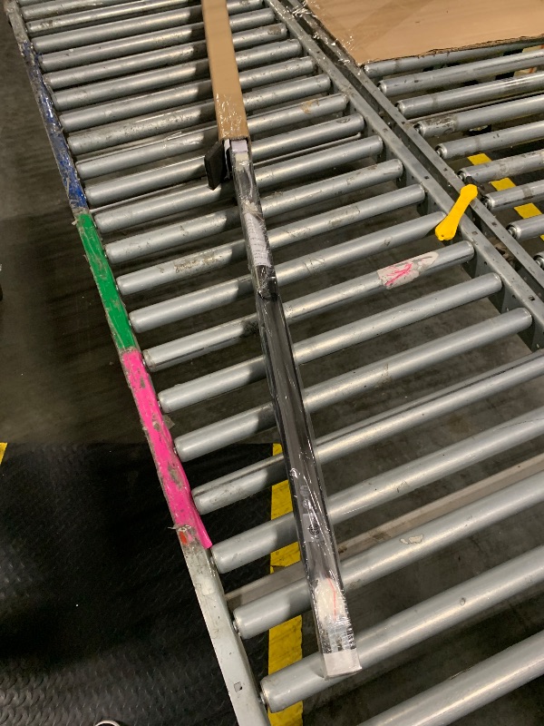 Photo 1 of ***UNABLE TO TEST/UNCOMPATIBLE CORD***
Black Ceiling Light LED, Modern and Simple, Long Strip Ceiling Surface Installation, Suitable for Living Room, Bedroom, Corridor and Kitchen, Remote Control to Switch Color and Brightness, 47.2inches