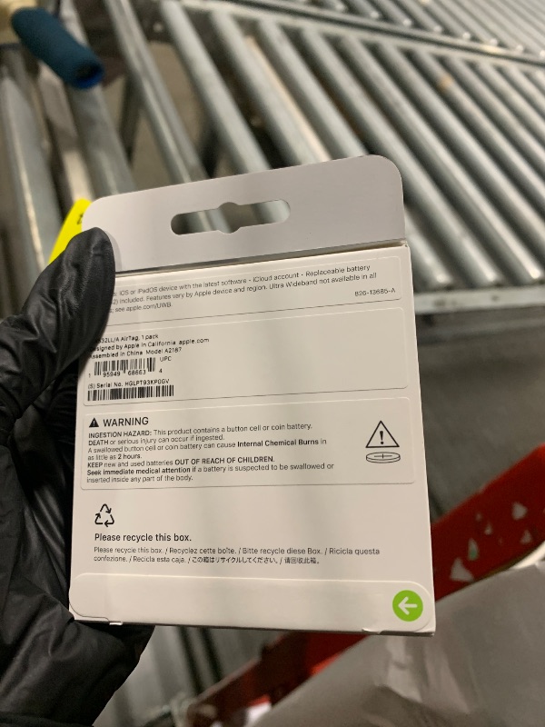 Photo 1 of ** FACTORY SEALED** Apple AirTag. Keep Track of and find Your Keys, Wallet, Luggage, Backpack, and More. Simple one-tap Set up with iPhone or iPad