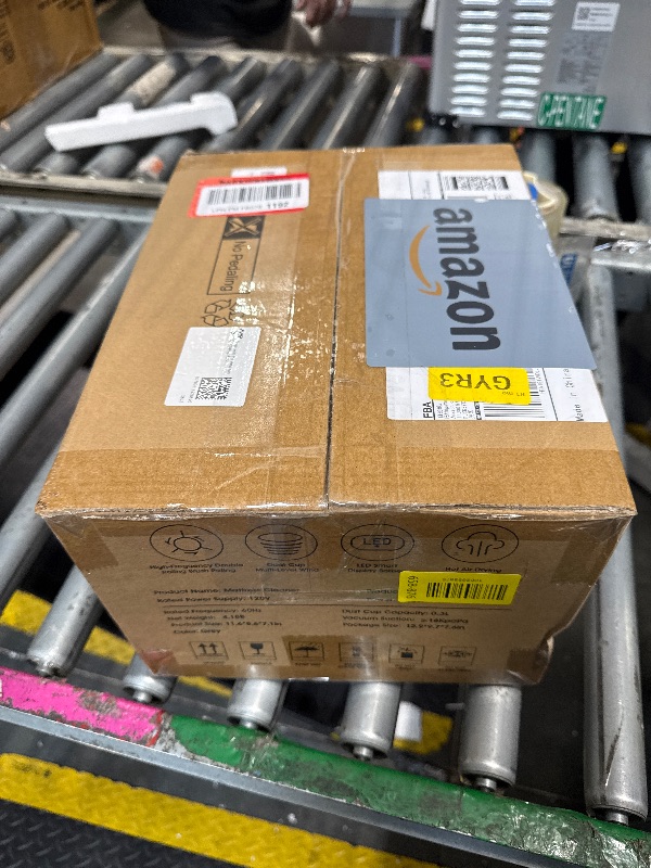 Photo 1 of ***USED*** VOCESOR Mattress Vacuum, Bed Vacuum Cleaner with 16Kpa Suction 253.7nm UV-C Light, 145°F Heat & 30000 RPM/Min Tapping, HEPA Filter & Ultrasonic, 600W Powerful Vacuums for Bed, Sofa, Couch(Corded)