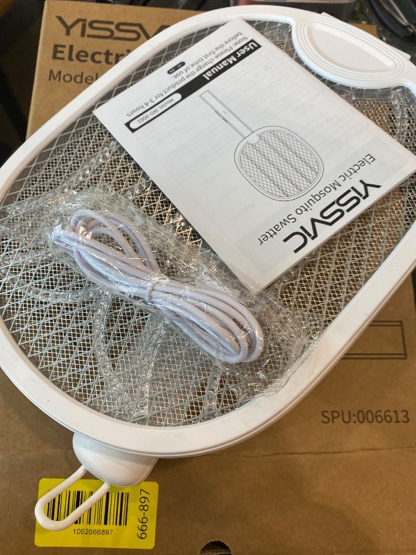 Photo 1 of *UNTESTED*
YISSVIC Electric Fly Swatter Foldable Bug Zapper Racket 2 in 1 Mosquito Killer with Purple Attractant Light Rechargeable 1800mAh for Indoor Home Backyard Patio Camping