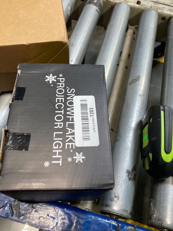 Photo 1 of ?LILNIAGY Christmas Decorations Outdoor Christmas Projector Lights Snowflake Projector, IP65 Waterproof & Adjustable Christmas Lights for Outdoor Christmas Decorations Home Party Garden Xmas Decor