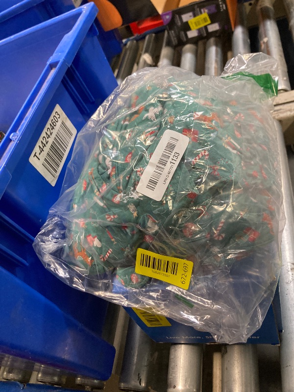 Photo 1 of ** WOMENS MEDIUM ONLY**
Amazon Essentials x Sofia Grainge Men's Matching Holiday Family Pajama Sets, Dark Sage Green Holiday, Medium