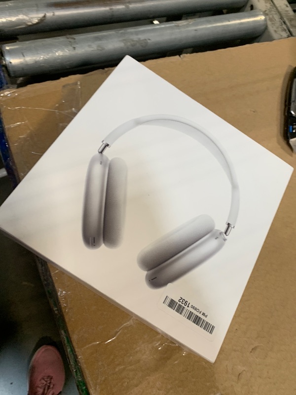 Photo 1 of **MISSING CHARGER**Apple AirPods Max Wireless Over-Ear Headphones, Active Noise Cancelling, Transparency Mode, Personalized Spatial Audio, Dolby Atmos, Bluetooth Headphones for iPhone – Silver