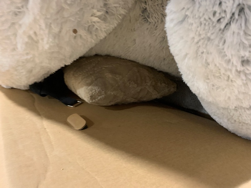 Photo 1 of **SIMILAR ITEM** **UNKNOWN MEASURES** Fluffy Dog Crate Bed for Extra Large Dogs, Plush Faux Fur Pad, Calming Anti Anxiety XL Bed for Crate, Washable Soft Warm Dog Mat with Non-Slip Bottom, Grey