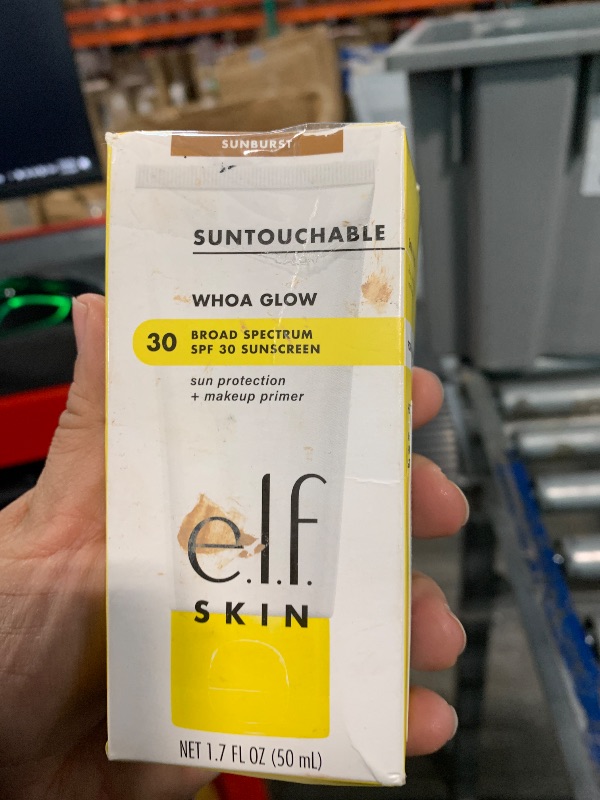Photo 1 of *MINOR DAMAGE - USED*
e.l.f. SKIN Suntouchable Whoa Glow SPF 30, Sunscreen & Makeup Primer For A Glowy Finish, Made With Hyaluronic Acid, Vegan & Cruelty-Free, Packaging May Vary, Sunburst