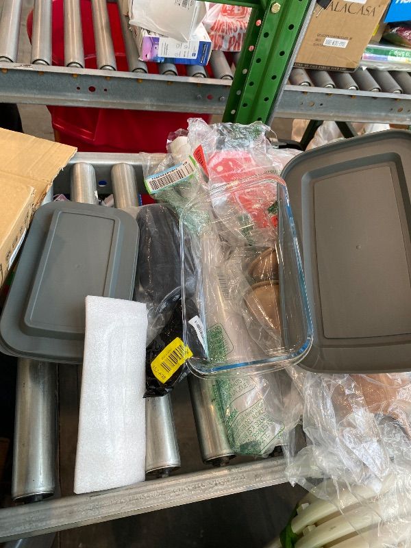 Photo 1 of ***MINOR DAMAGE*** 8-Piece Deep Glass Baking Dish Set with Plastic lids,Rectangular Glass Bakeware Set with Lids, Baking Pans for Lasagna, Leftovers, Cooking, Kitchen, Freezer-to-Oven and Dishwasher, Gray