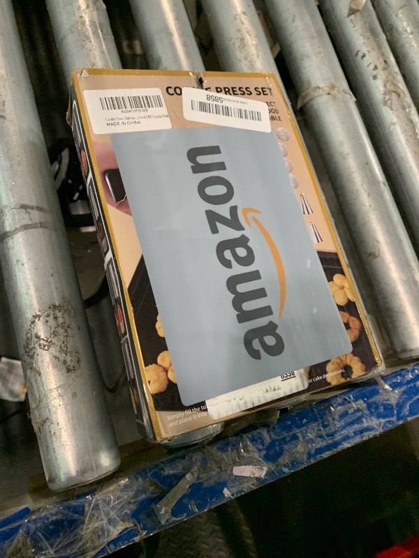 Photo 1 of **MISSING PARTS**
Stainless Steel Cookie Press Gun Kit, Spray Cookie Press with 13 Decorative Template Plates and 8 Icing Tips for DIY Baking Cooking