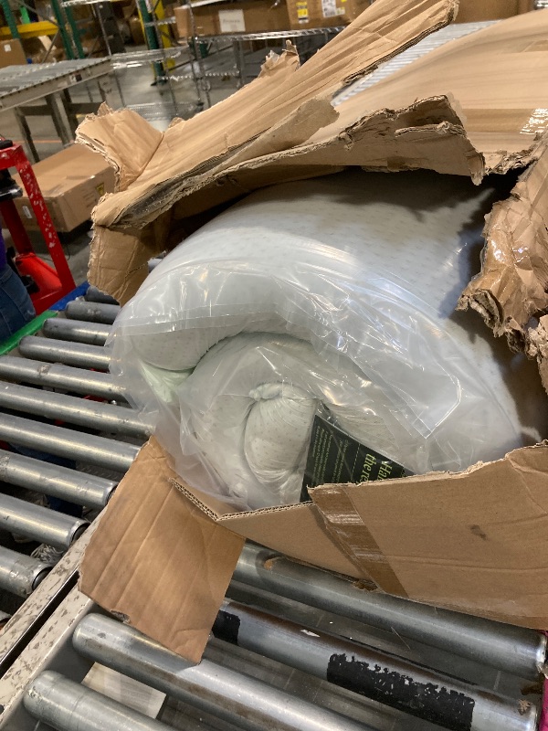 Photo 1 of *****FACTORY SEALED***** Zinus 12 Inch King Green Tea Memory Foam Mattress [New Version], Fiberglass Free, Medium Firm Feel, Zoned Pressure Relief, Certified Safe Foams & Fabric, Mattress in A Box